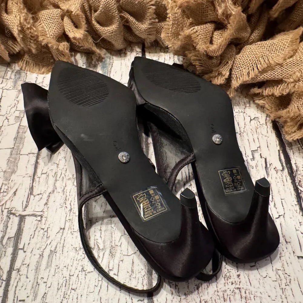 NWOT Womens Black Kitten Heals with Bow - Picture 4 of 4
